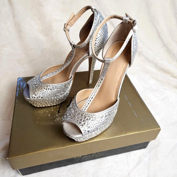 Thalia Sodi Silver Rhinestone Studded High Heel T-Strap Peep Toe Shoes 7M - Picture 4 of 14